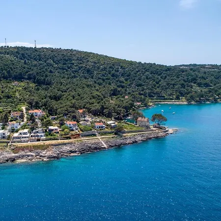 Enolabee Harbour View - Happy